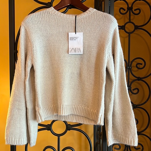 Zara Collection Sweaters - 🎉HP🎉 ZARA Collection 2022 A/W Sweater